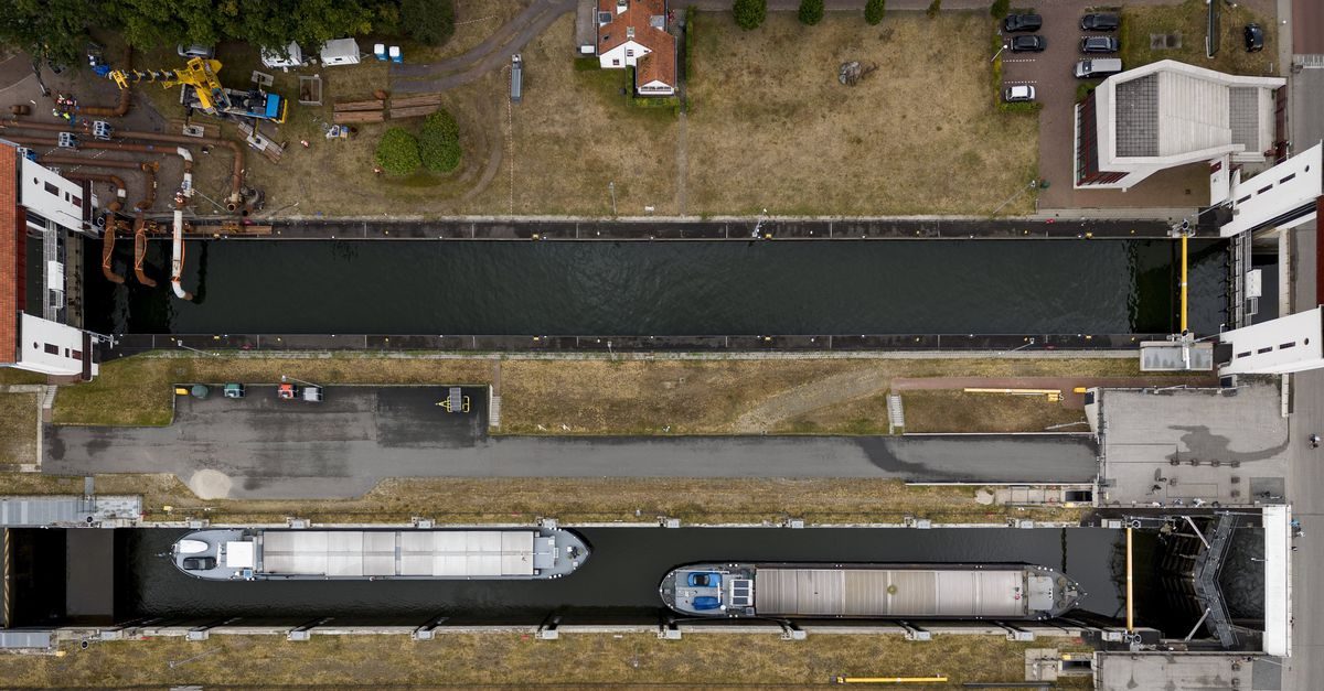 Een hete en droge zomer vol records, maar het kabinet van premier Jetten (ooit klimaatminister) houdt zich stil. Vier v…