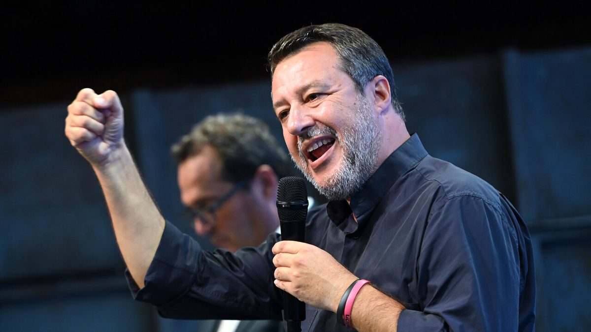 Lega: sarà Pontida di battaglia con lo slogan 'Non passa lo straniero'