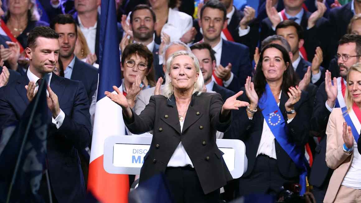 Le Pen vows to put French citizens first in campaign launch