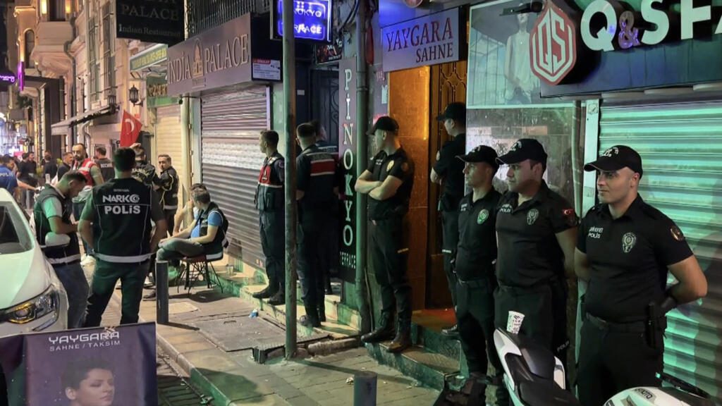 Turquie: vaste opération policière contre des militants LGBT+
