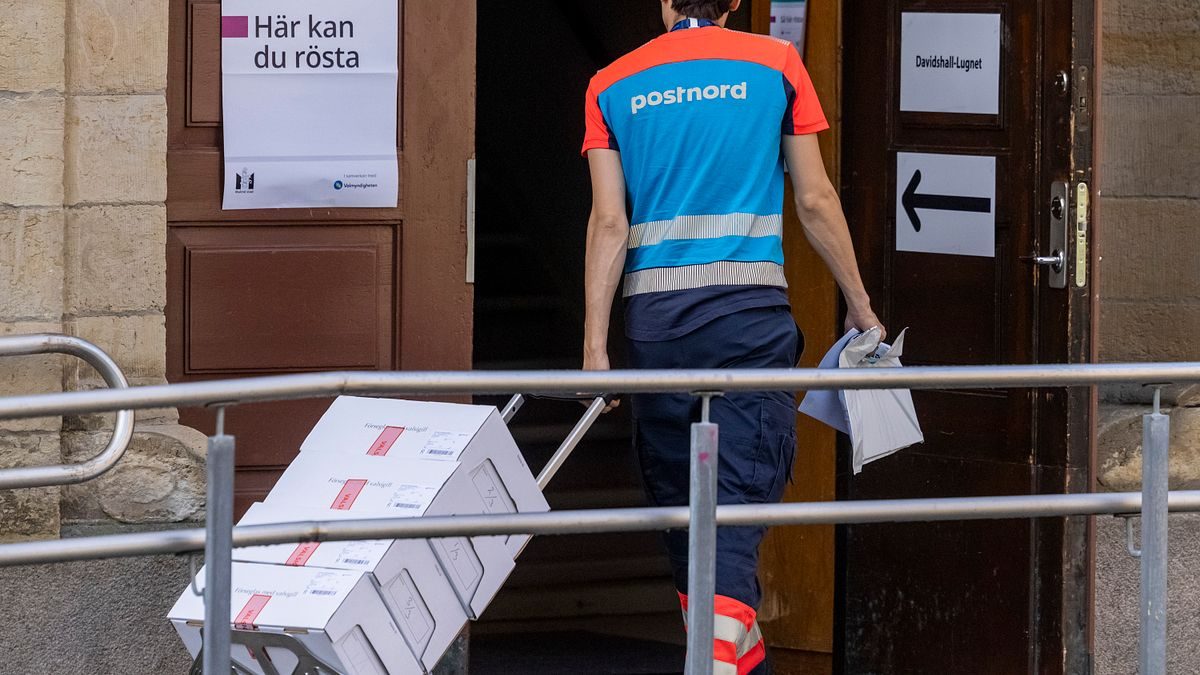 Postnord kraftigt försenade med förtidsröster