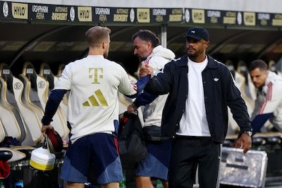 Vincent Kompany en Bayern winnen van Elversberg, maar daarmee is ook alles gezegd na weinig overtuigend voetbal van de…