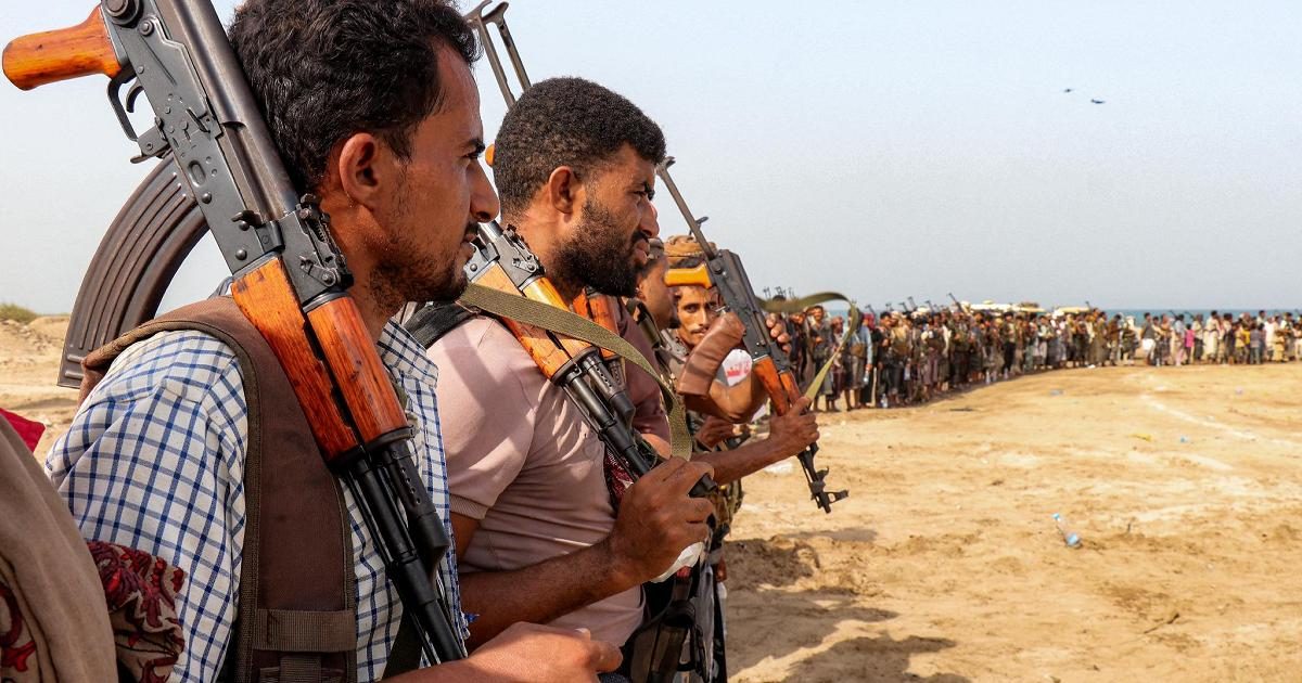 La milizia filo-sciita silenziosa e tenace che vuole il Mar Rosso, chi sono gli Houthi