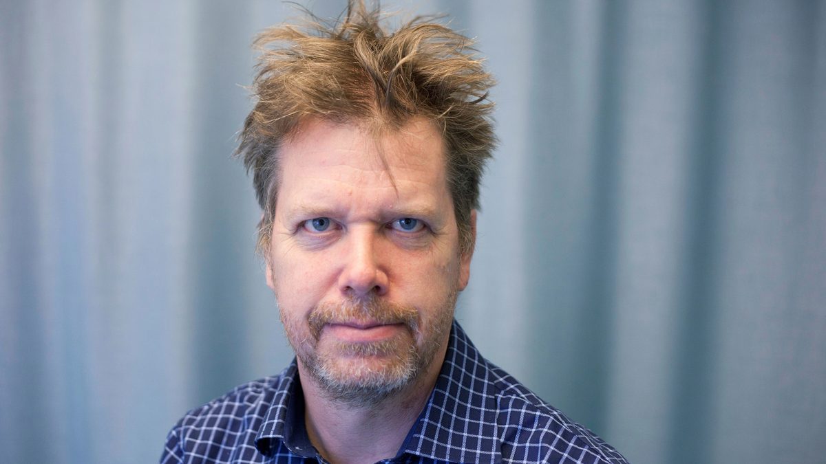 Professorn: Räcker inte att AI-jättarna bromsar