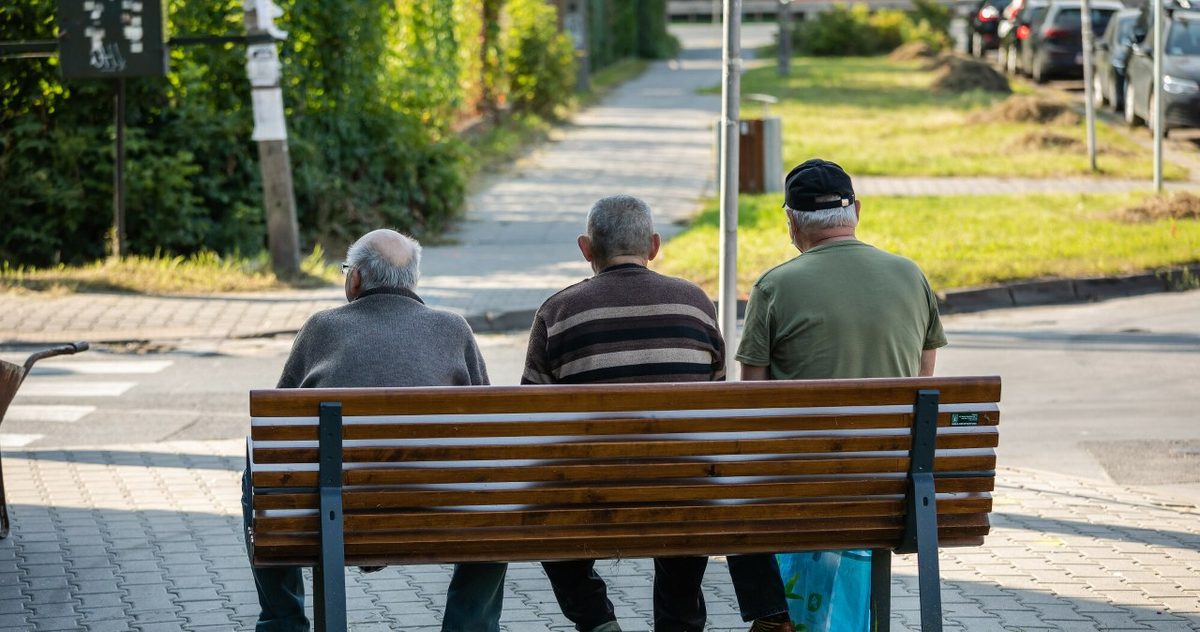 Kto może iść na wcześniejszą emeryturę? Oto lista zawodów