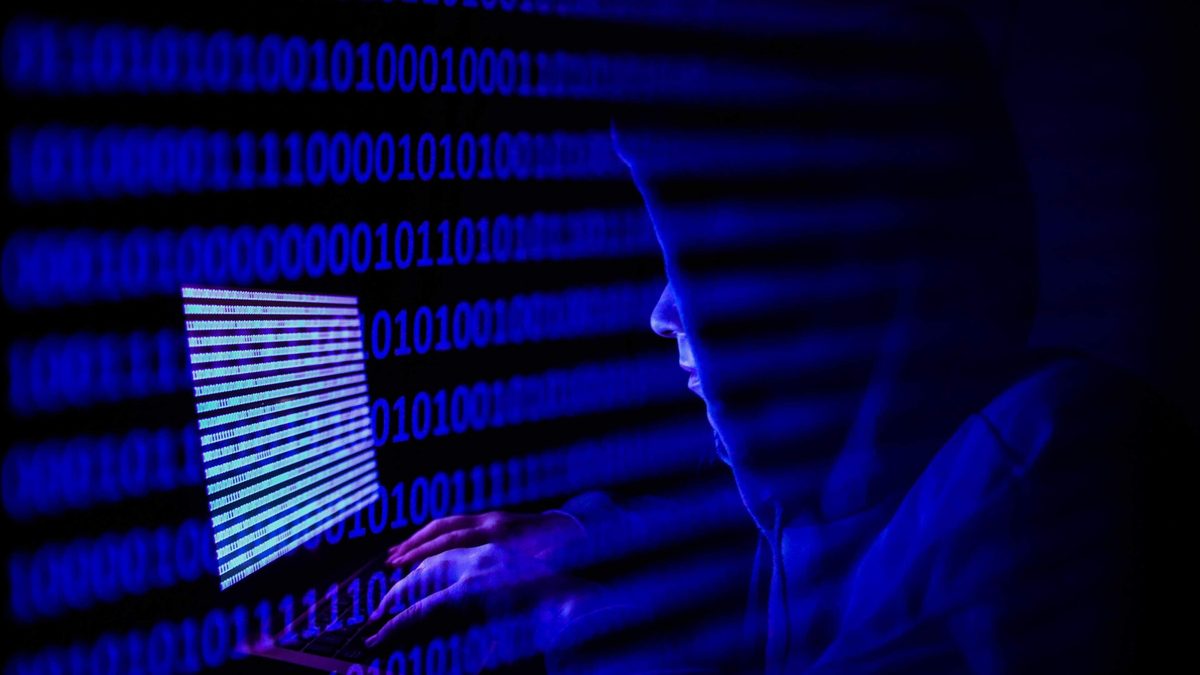 Vrouw (45) opgepakt voor bestellen huurmoord via darkweb