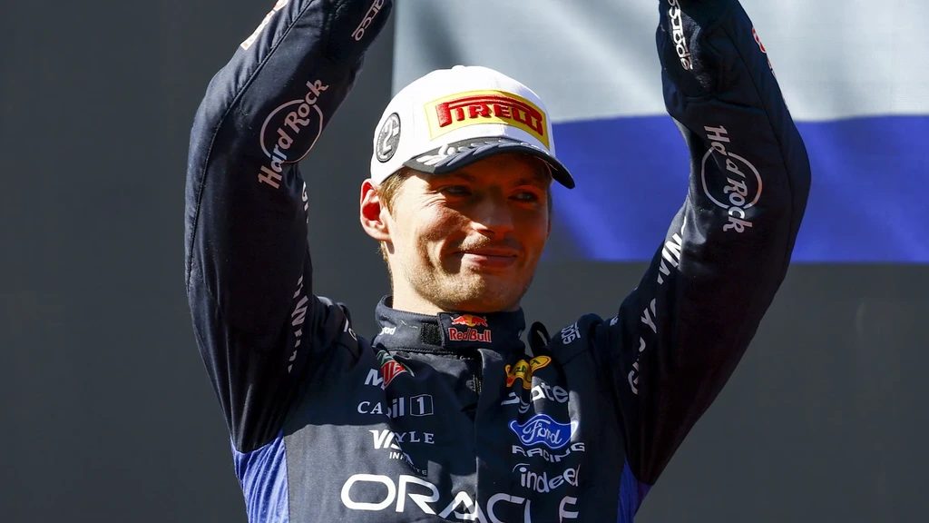 Verstappen wordt met 'mazzel' tweede in Madrid: 'Komen nog steeds tekort'