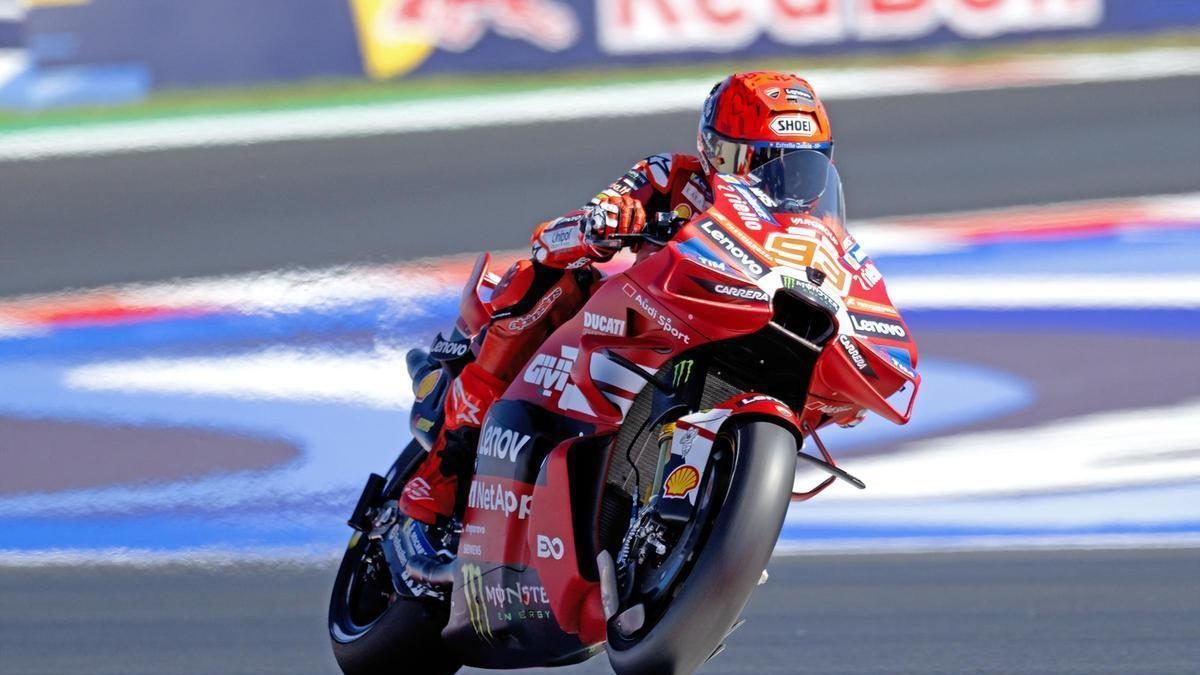 Márquez sale líder del Mundial tras otra exhibición en Misano