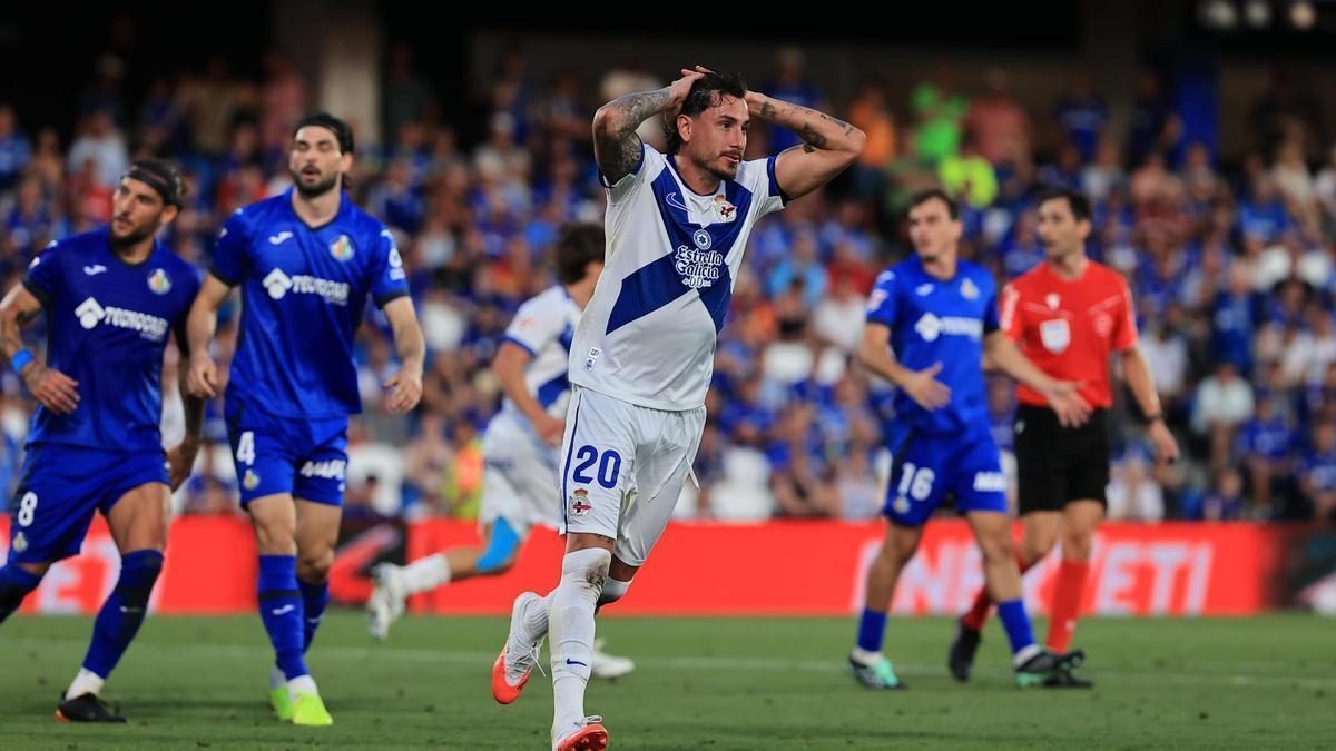 El Deportivo roza la remontada y se mantiene invicto tras un partido de luces y sombras