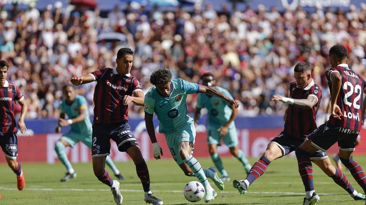 El Barça arrasa y sufre al mismo tiempo
