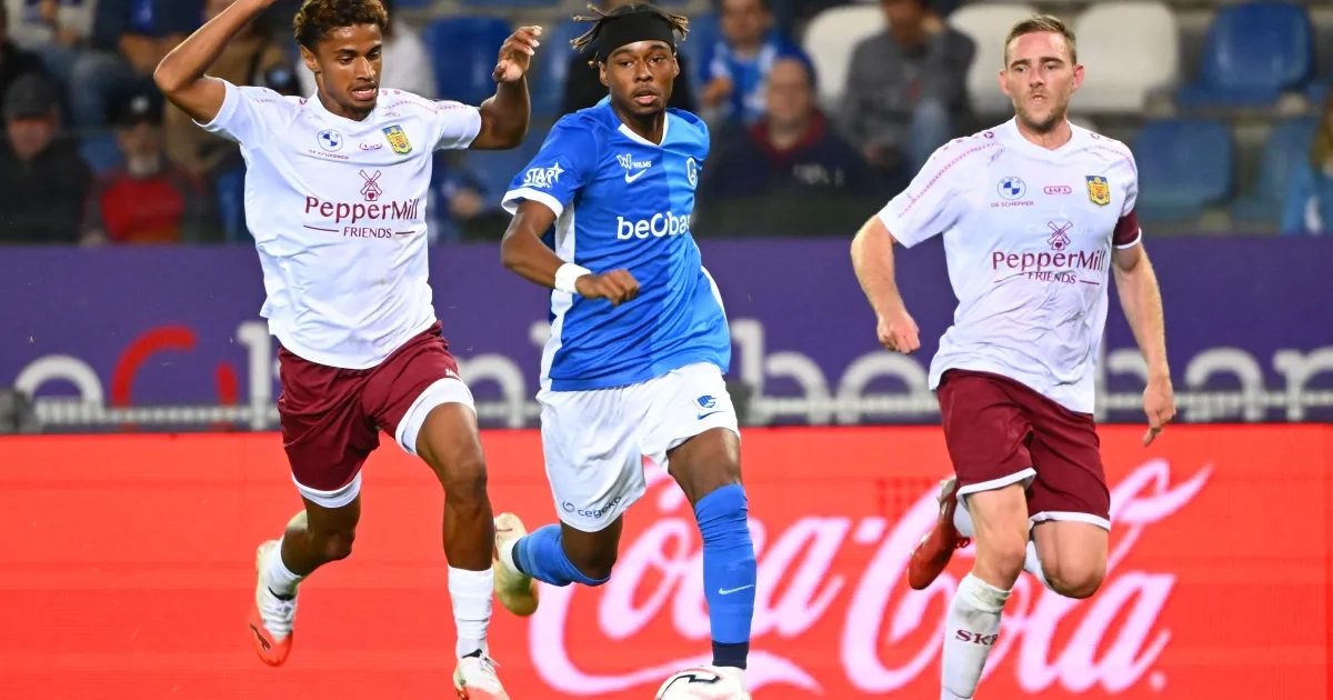 Noah Adedeji-Sternberg reageert voor het eerst op Club Brugge-flirt: "Bij mijn weten niets fout gedaan"