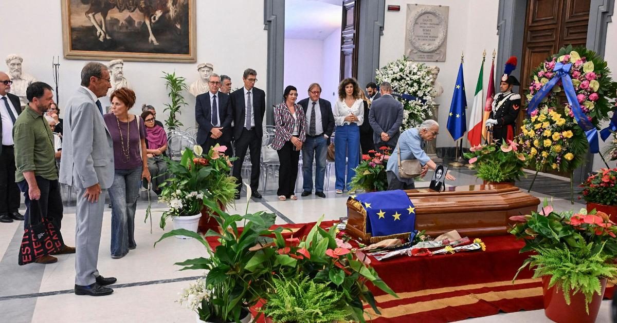 L'ultimo saluto a Emma Bonino: le voci delle donne che le hanno reso omaggio