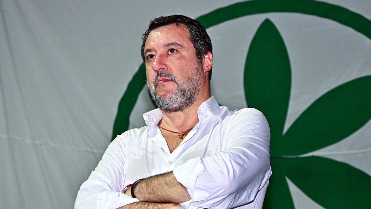 Lega, sarà Pontida di battaglia con slogan 'Non passa lo straniero'
