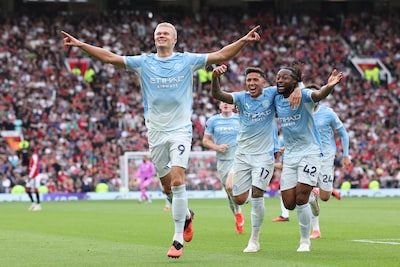 Manchester United met invaller Zirkzee op jacht naar late gelijkmaker tegen City