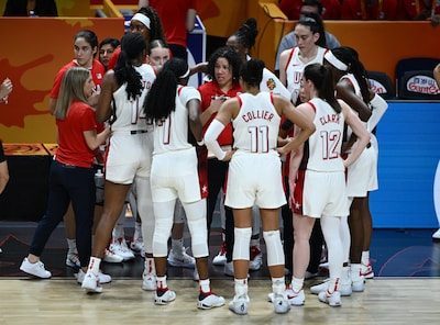 Oppermachtige Verenigde Staten voor de vijfde keer op rij wereldkampioen basketbal bij de vrouwen