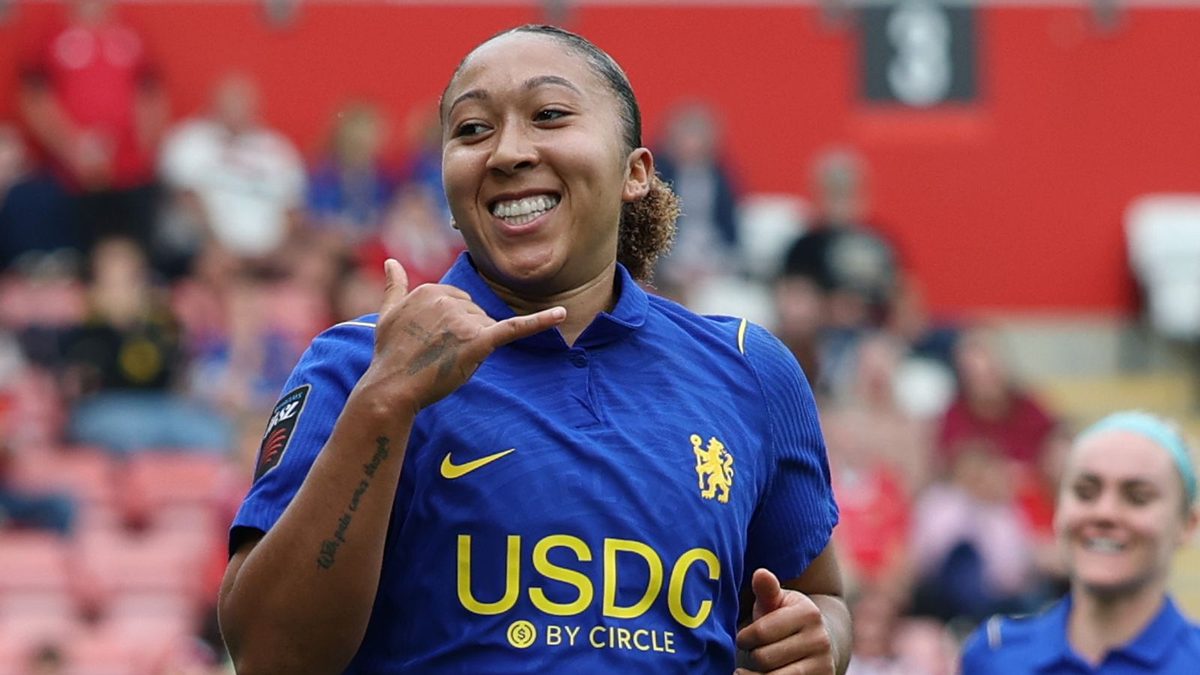 WSL: Chelsea thrash Man Utd as Olid's tough start continues
