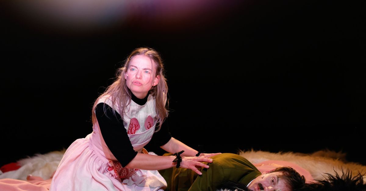 Theo d’Or-winnares Keja Klaasje Kwestro liet de bezoeker in F*CK LOLITA alle hoeken van de theaterzaal zien