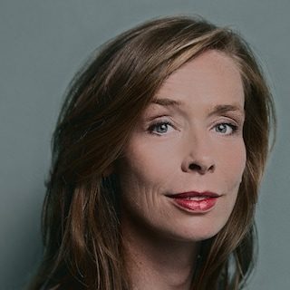 Sophie Derkzen (42) kijkt met Bureau Buitenland voorbij het lawaai van Trump: ‘Daar schuilt een strategie achter’