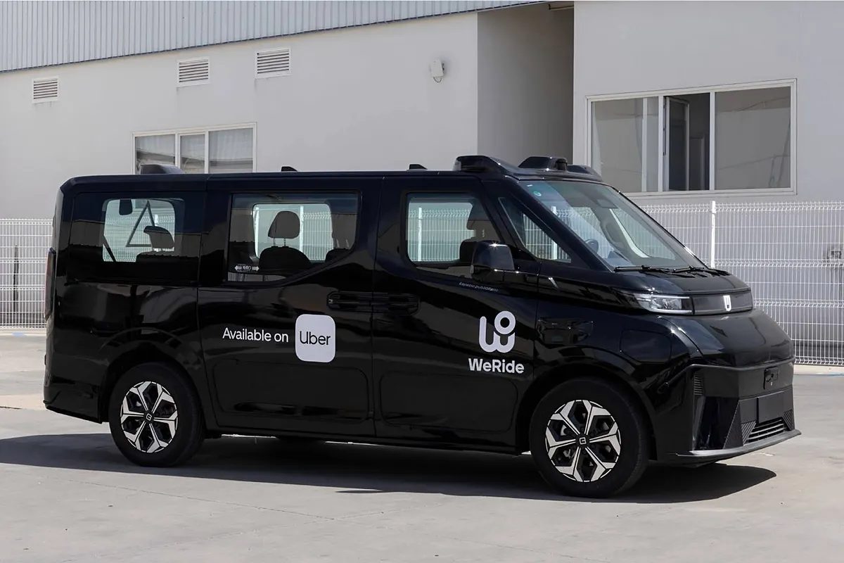 Uber recibe el permiso de la DGT para operar coches autónomos en Madrid