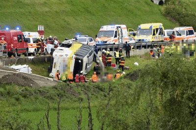 Meerdere doden en gewonden bij zwaar ongeval met Nederlandse reisbus in Zwitserland