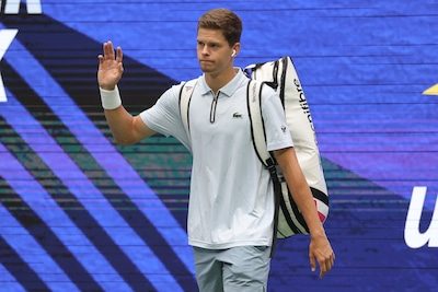 Kimmer Coppejans is zijn vervanger: Alexander Blockx haakt af voor Daviscup-duel tegen Oostenrijk