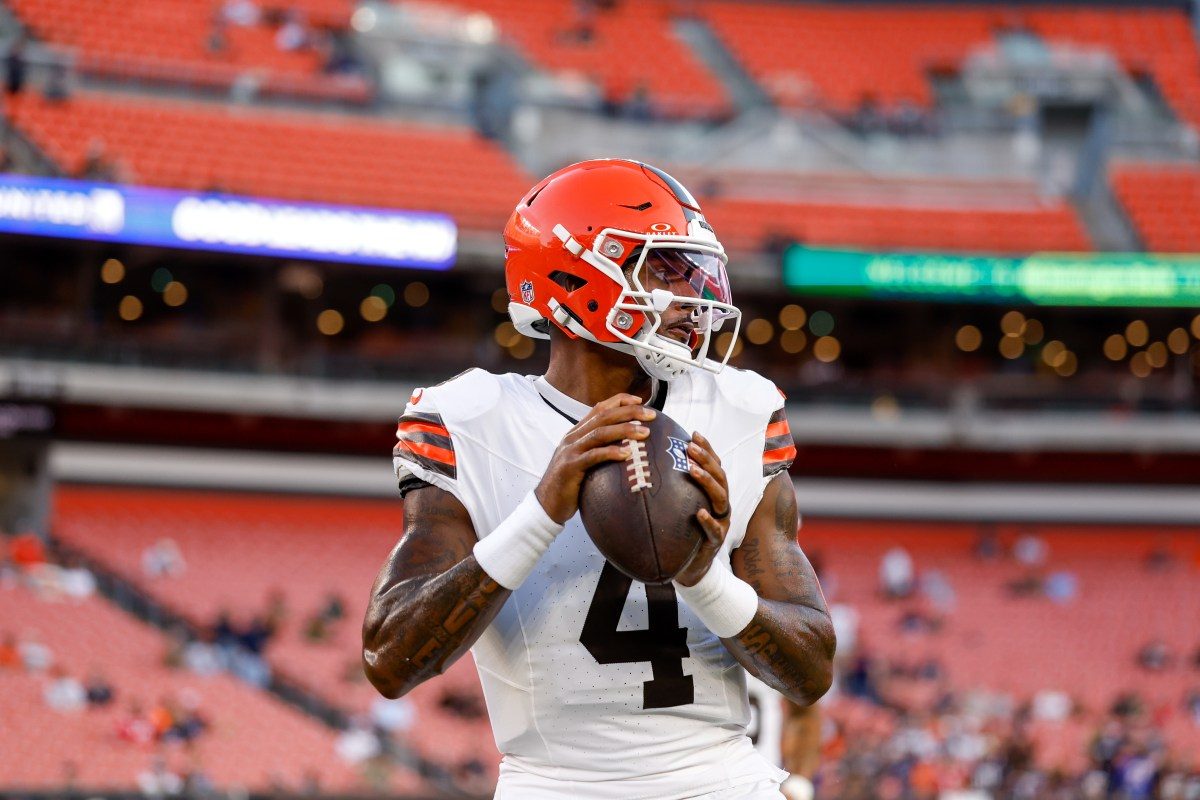 Browns GM Refuses to Rule Out Signing Deshaun Watson to Contract Extension