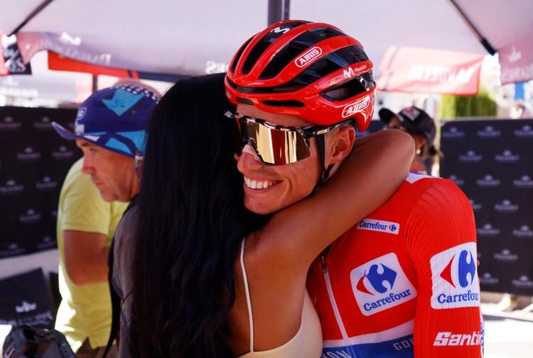 Enric Mas triumferer i Vueltaen – nordmand vinder sidste etape