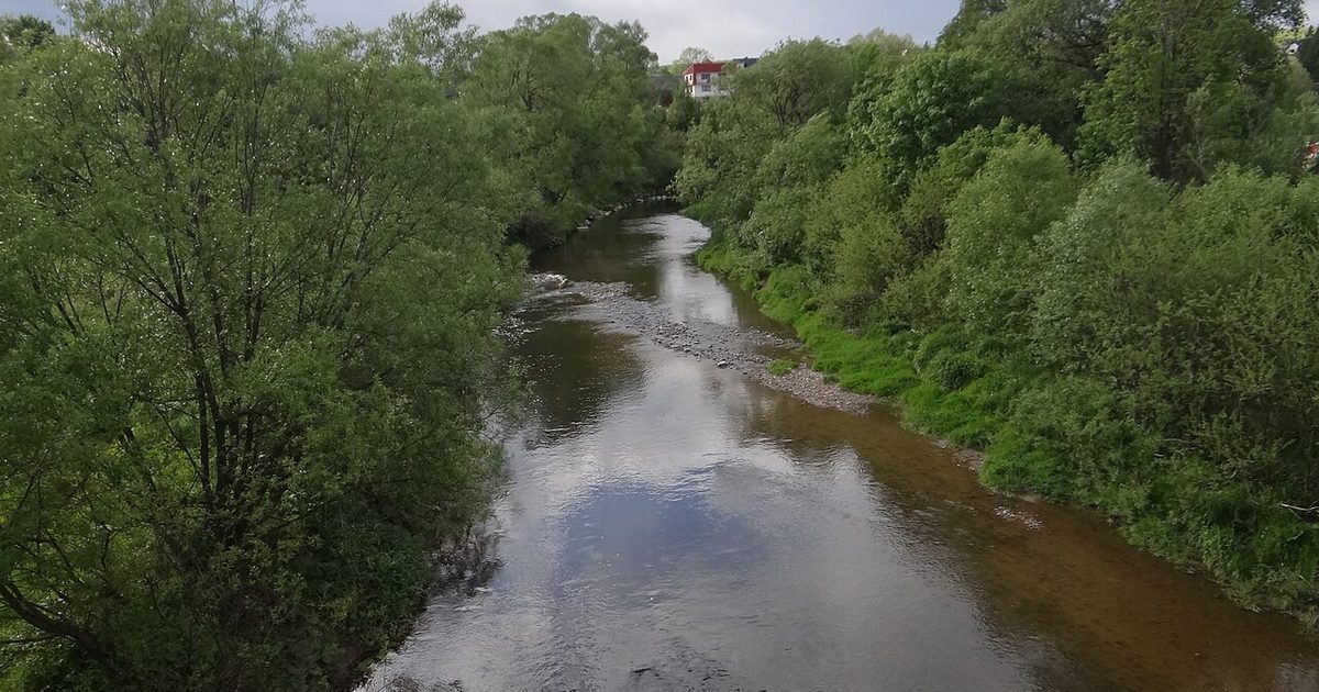 Nie wszystkie polskie rzeki płyną do Bałtyku. Niewielka ich część zasila dwa inne morza