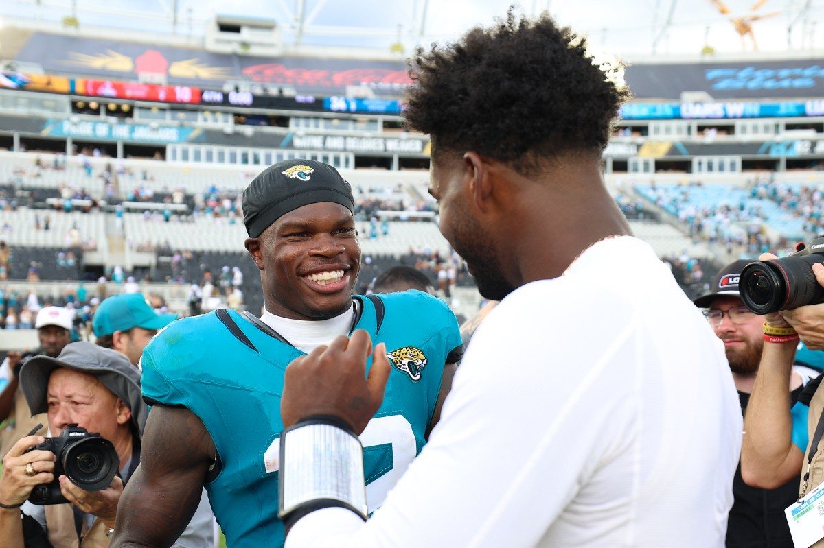 Shedeur Sanders, Travis Hunter Draw Attention With Postgame Embrace