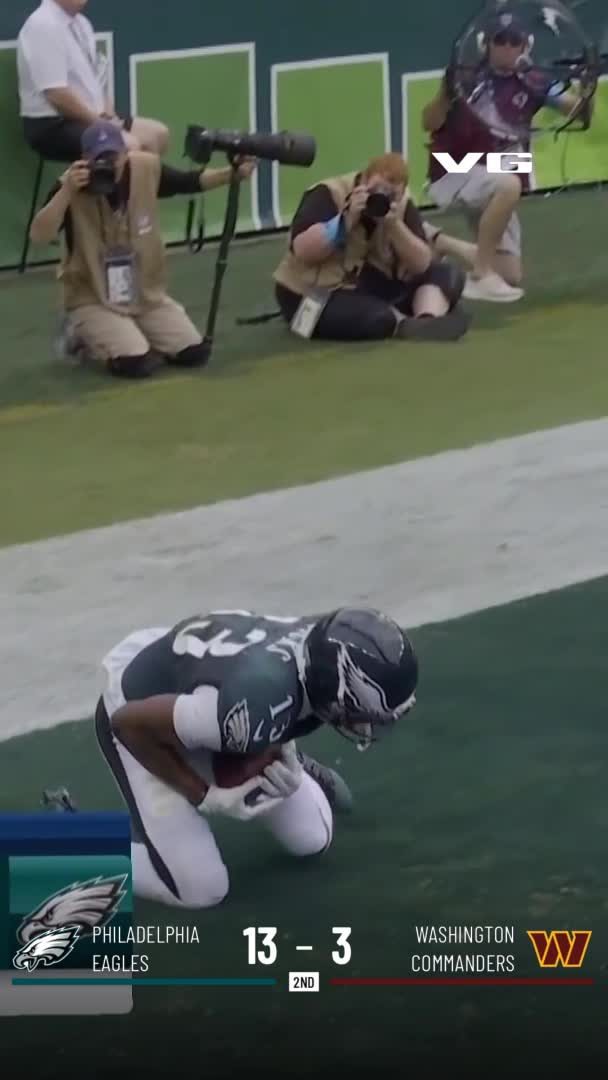 Touchdown: Wicks, Eagles