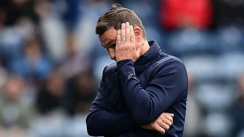 Struggling Preston North End sack Heckingbottom