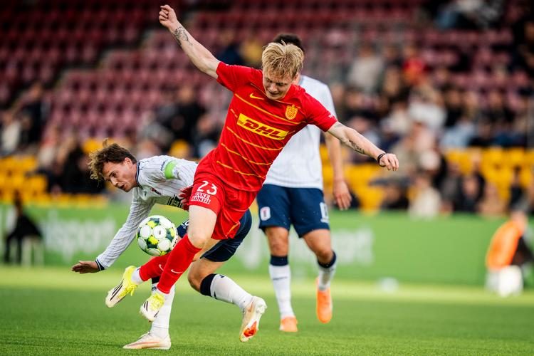 Dommer erkender fejl: FCN-spiller skulle have rødt kort