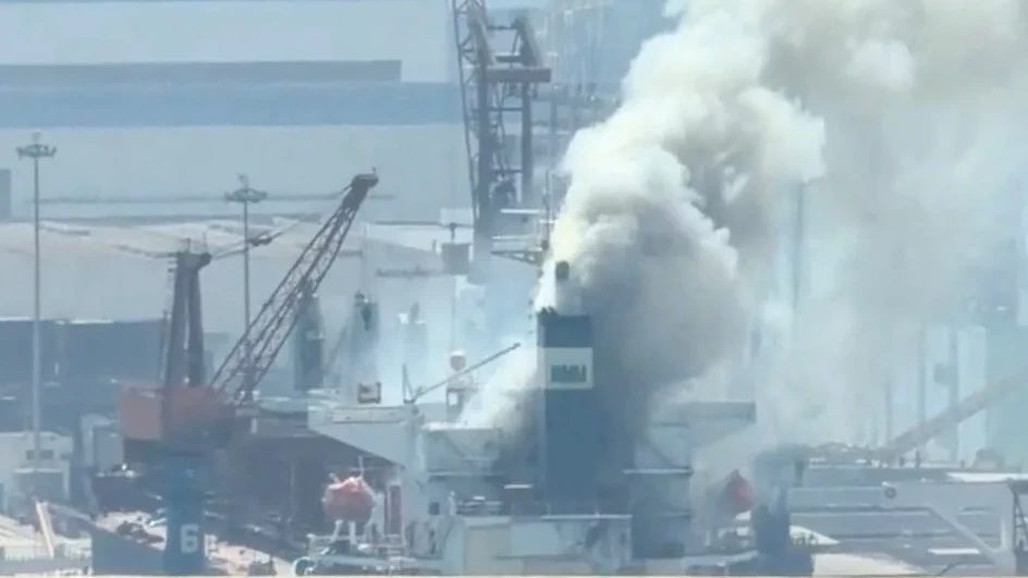 Zeker 25 doden bij brand op vrachtschip in Chinese haven