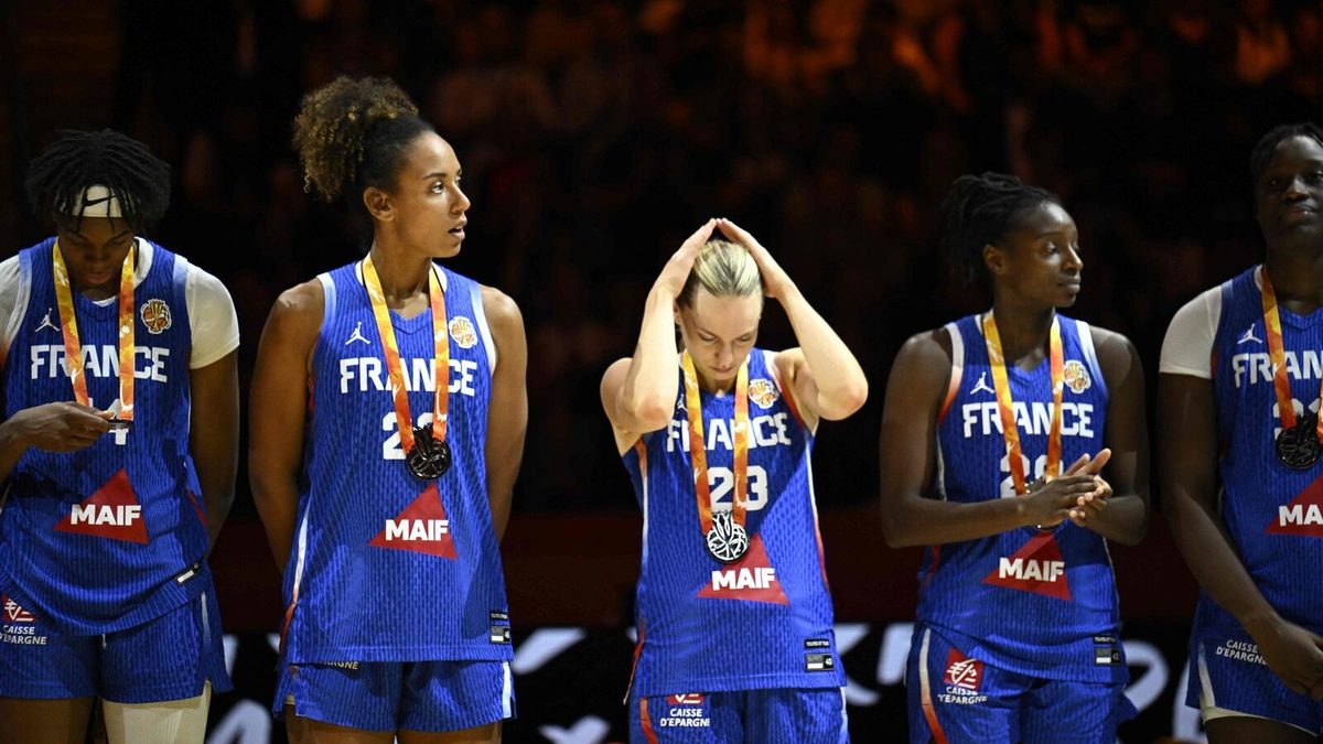 Laminées par les Américaines, les Bleues passent à côté de leur rêve mondial : « On n’était pas venues pour la médaille…