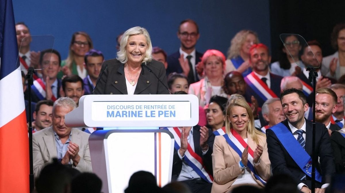 Marine Le Pen détaille une série de propositions sur le logement, qui sera "un des grands chantiers" de son quinquennat…