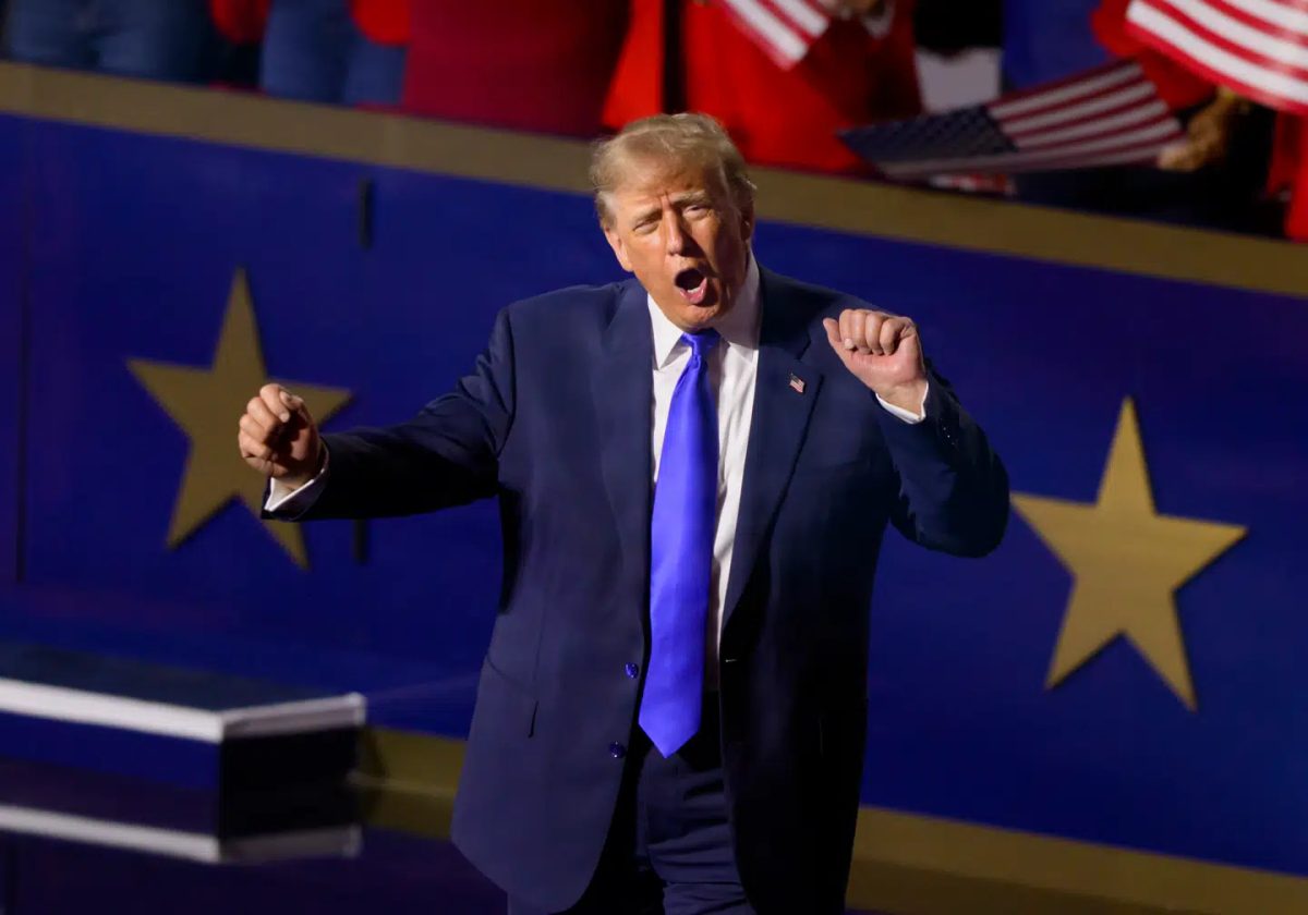 Nu vil Trump kaste penge efter vælgerne. Historien afslører, om det virker
