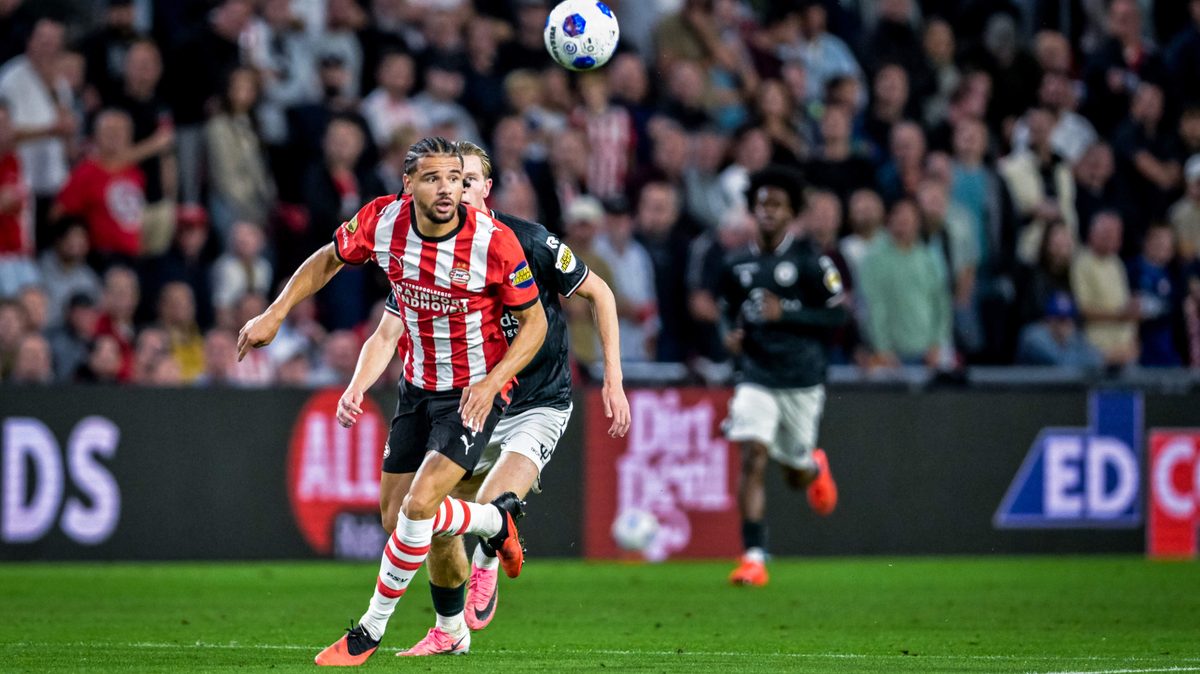 LIVE Eredivisie | Sven Mijnans kopt PSV snel weer op gelijke hoogte tegen Sparta