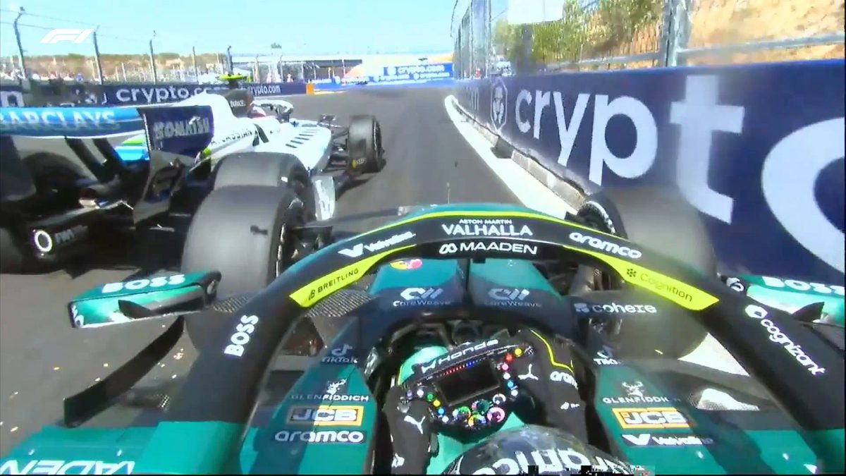 Dura respuesta de Alonso a Sainz tras su incidente: "Estaba pegado al muro, a 340 kilómetros por hora"