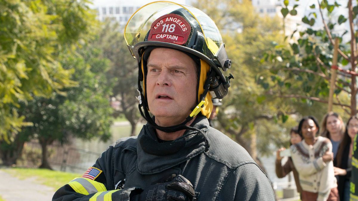 ‘9-1-1's Peter Krause Sets Official TV Return Date
