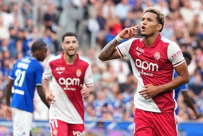 Spits AS Monaco biedt excuses aan na maken moordgebaar naar fans: ‘Verkeerd begrepen’