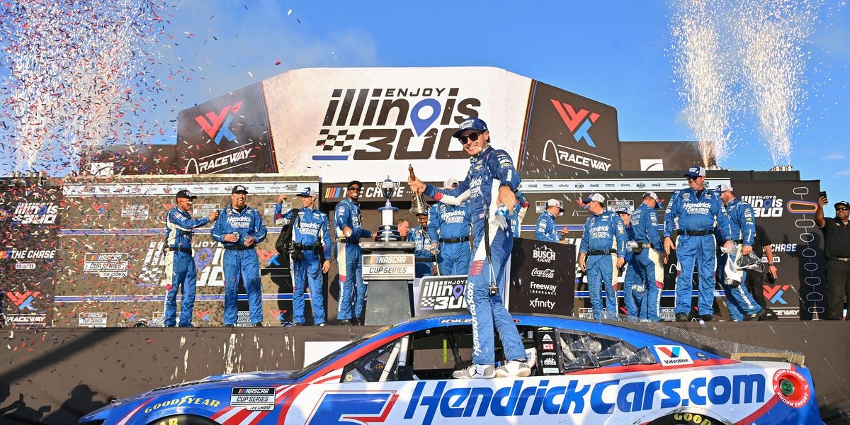 Kyle Larson Ends Winless Streak at Record-Breaking Caution-Filled Race at Gateway