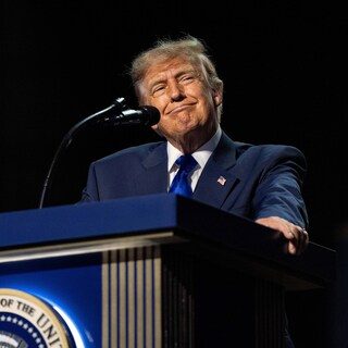 Trump belooft elke Amerikaan 5000 dollar te betalen bij verkiezingswinst