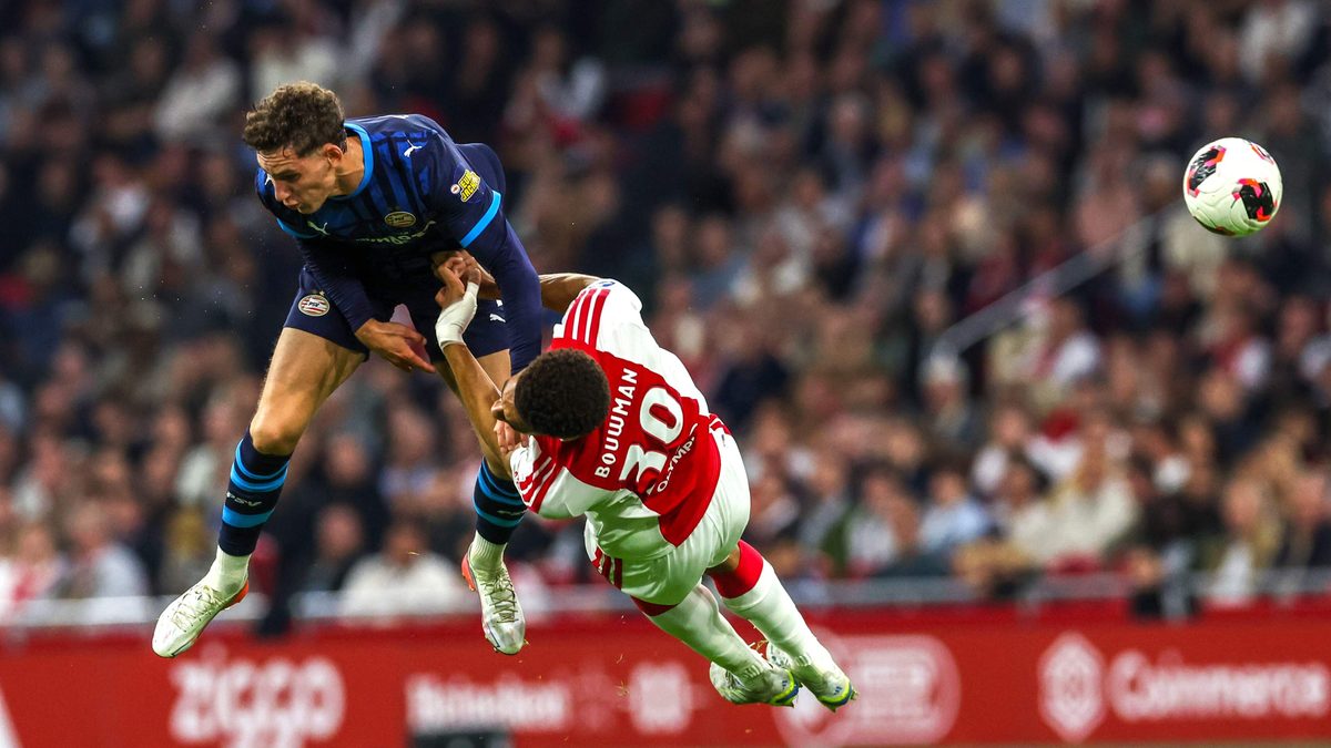 Ruben van Bommel heeft spijt van roekeloze overtreding op Aaron Bouwman: ’Achternaam helpt niet mee’