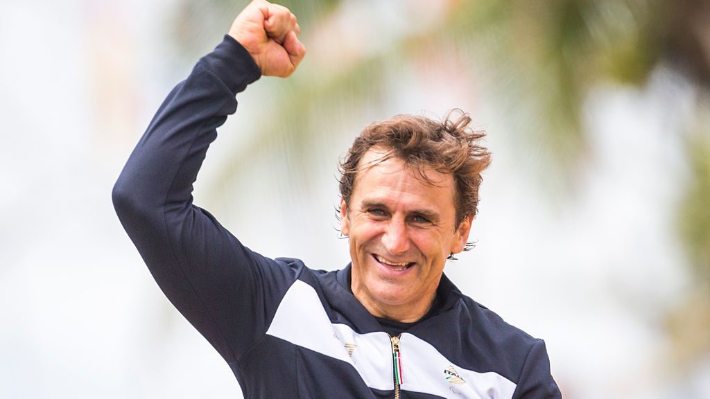 Alex Zanardi, 25 anni fa l'incidente che cambiò la sua vita. Il figlio: «In tanti mi dicono: “Tuo papà mi ha dato la fo…