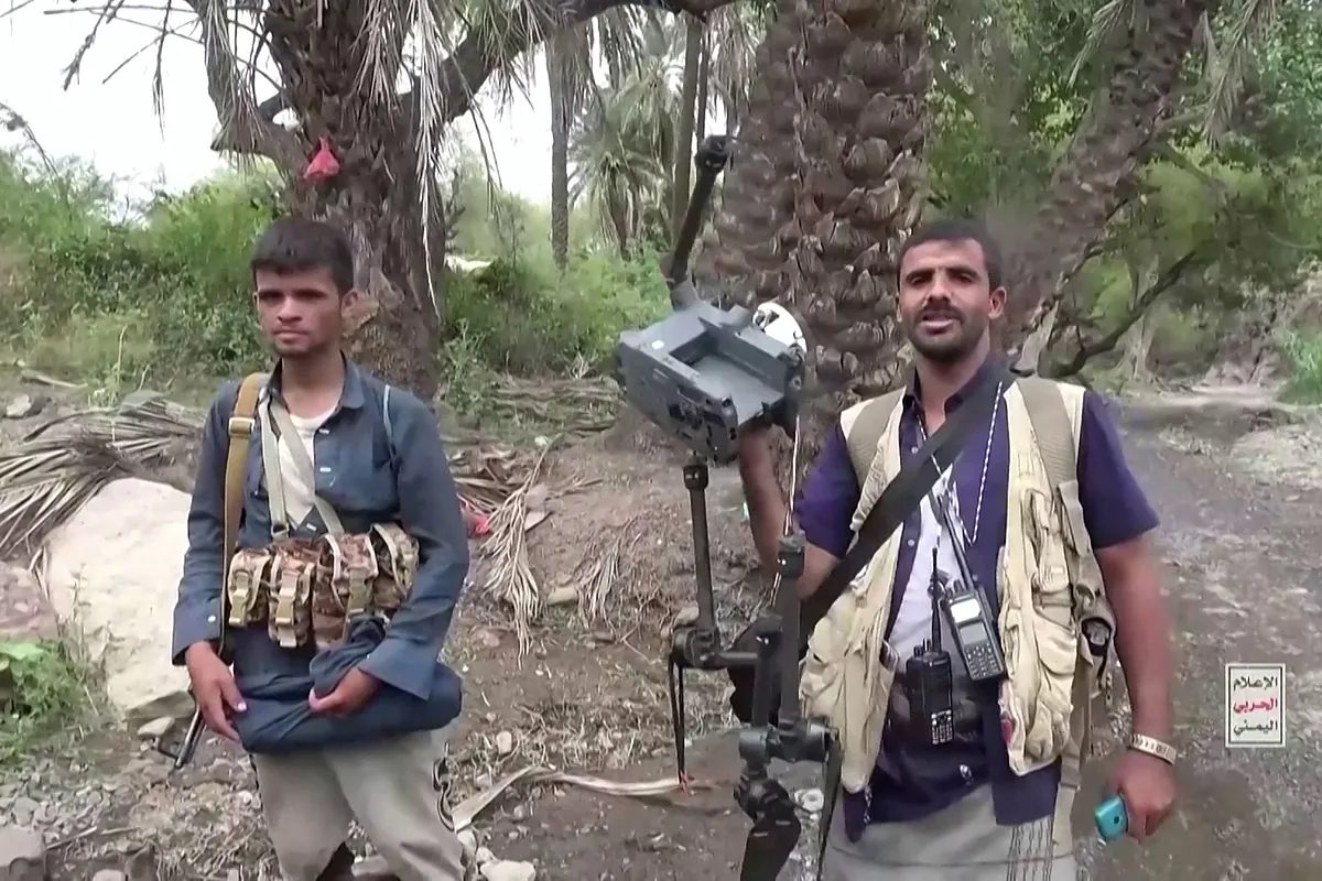 Un mercante iraní es atacado cerca del Estrecho de Ormuz, según medios estatales iraníes