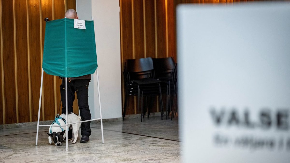 Wybory parlamentarne w Szwecji. Opozycja prowadzi, ale na żyletki. Zdecydują pojedyncze mandaty