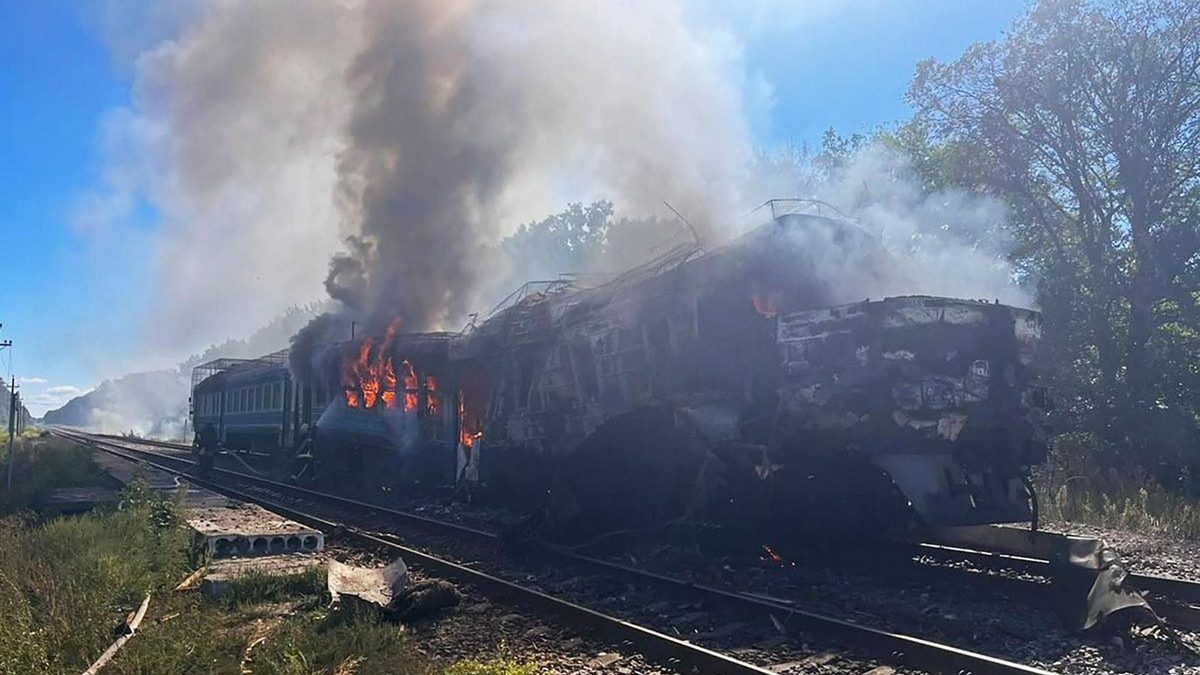 I droni russi sfiorano il treno degli europei: “Avvertimento di Putin”