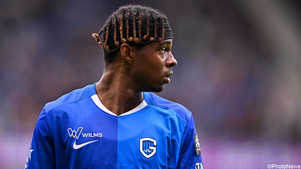 Na flirt met Club en fluitconcerten verovert Adedeji-Sternberg weer harten van Genk-fans: "Mijn focus moet op het veld…
