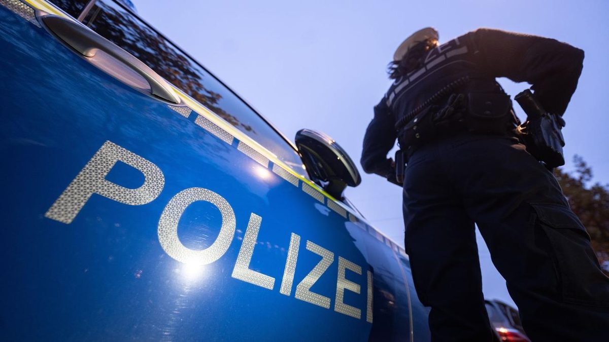 Tatwaffe nicht gefunden: 39-Jähriger mit Stichverletzung am Bahnhof gefunden