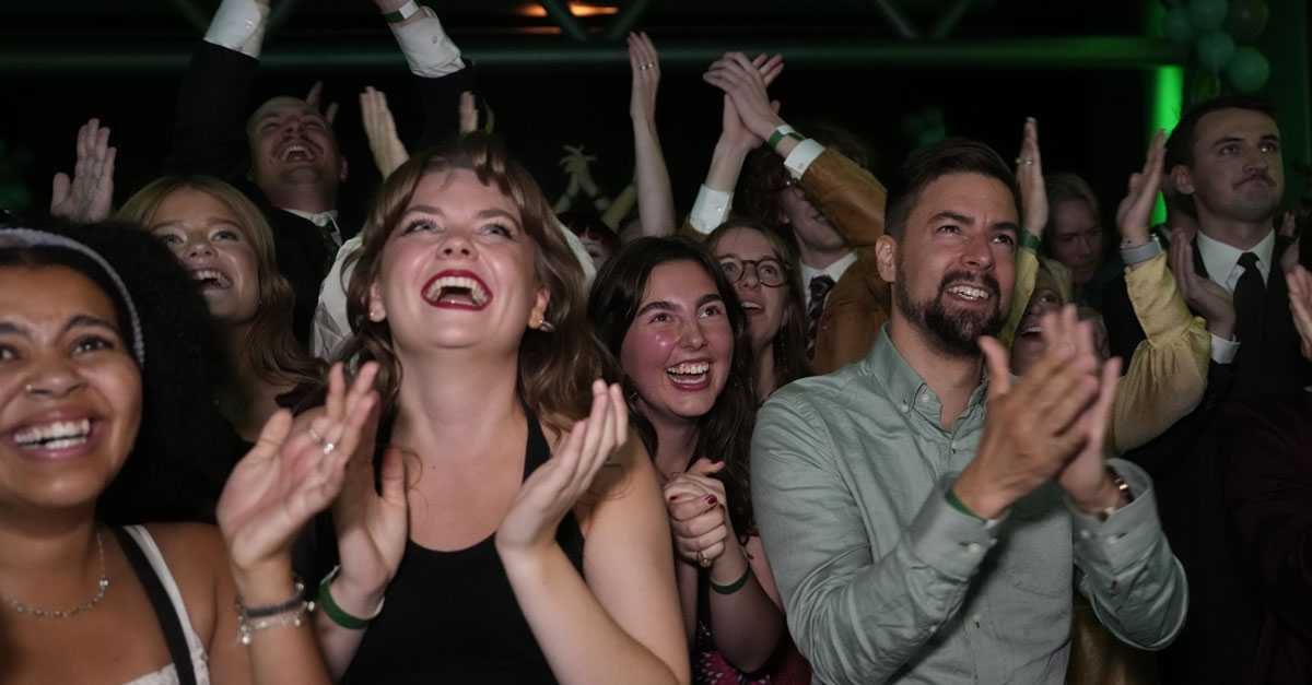 BILDEXTRA: Glädje och depp på valvakorna